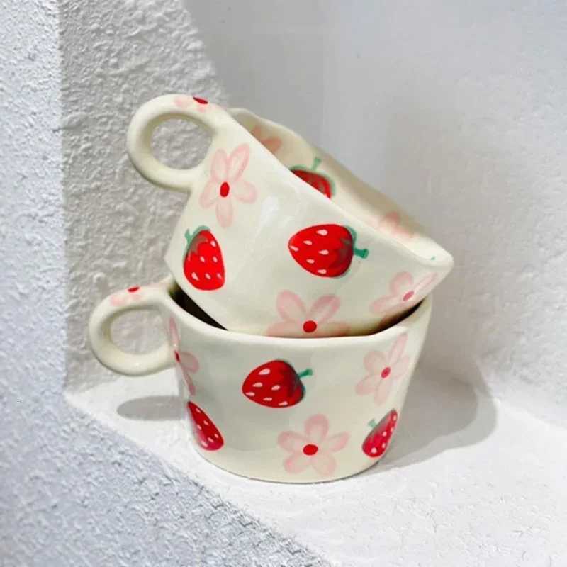 Hand Painted Strawberry g Hand-pinch Ceramic Sakura Cup Cute Little Flower resso Coffee Milk Cups Gift For Kids Girls H251215