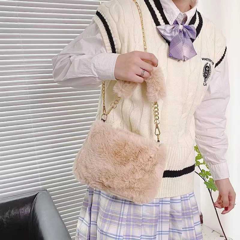 Autumn and Winter Fluffy Warm Shopper Totes Small Chain Crossbody Bag Fashion Square Faux Fur Shoulder Bag Plush HandbagT251215