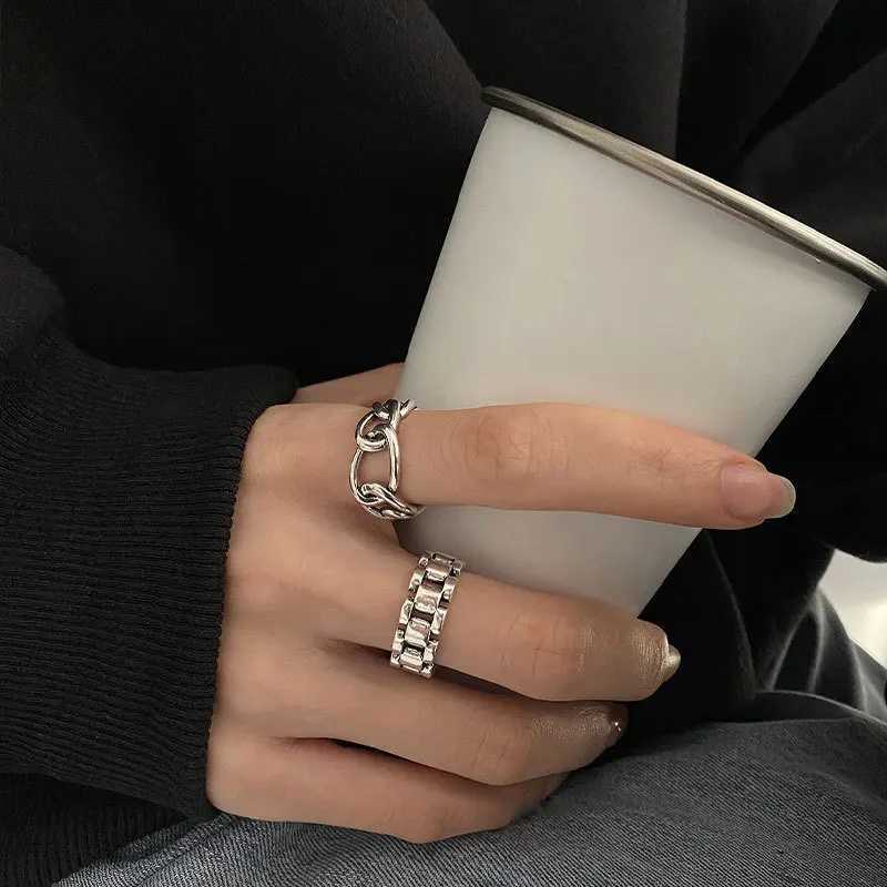 VENTFILLE 925 Sterling Silver Finger Rings New Fashion Creative Cross Hollow Chain Geometric Party Jewelry Gifts M251215