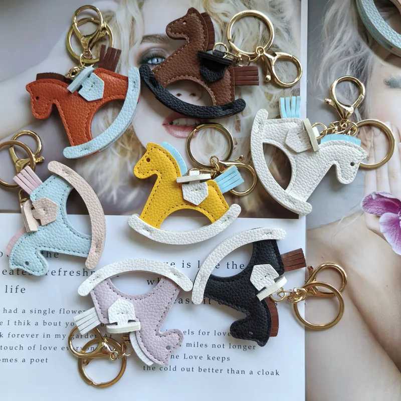Women Charms Bag Pendant PU Leather KeyChain Cartoon Pony Horses Keyring Cute Animal Ornament Accessories Gift M251215