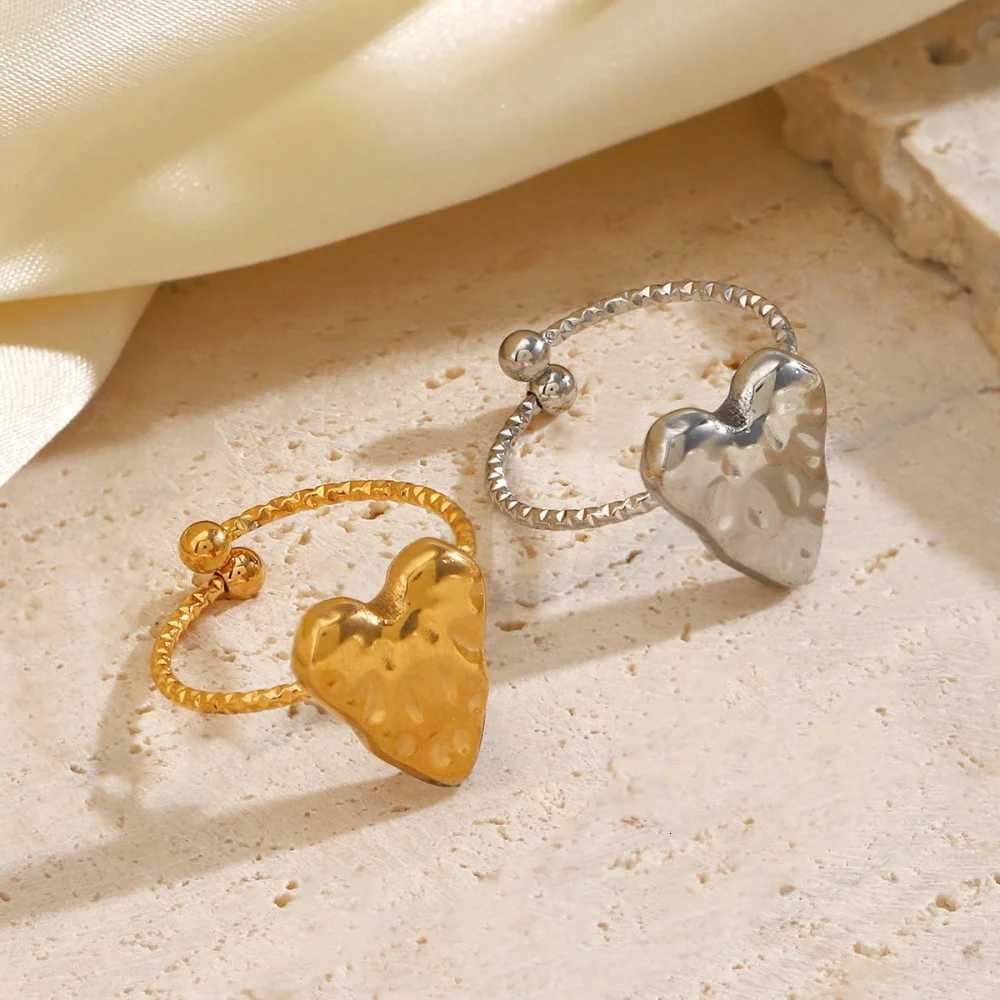 Stainless Steel Fashion Minimalist Sweet Heart Rings for Women Waterproof Adjustable Finger Ring Party Jewelry Gift 2025 New In M251215