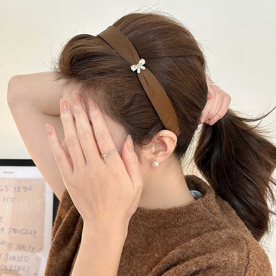 Women Crystal Bowknot Hairbands Solid Satin Ribbon Headbands Narrow Hair Hoops Simple and Elegant Style for Daily Party WearingXJ251215 - view 3