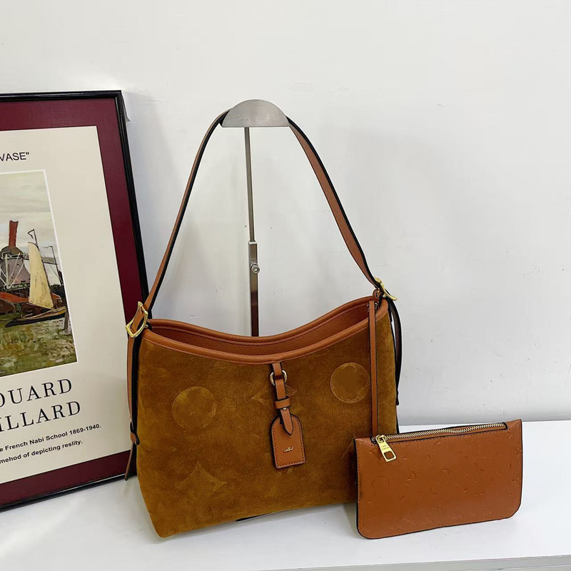 Luxurys handbag pochette denim bag Designer carryall Clutch Embossing Tote Bag for woman Crossbody Croissant Shoulder bag mens cowboy travel shopper Bags