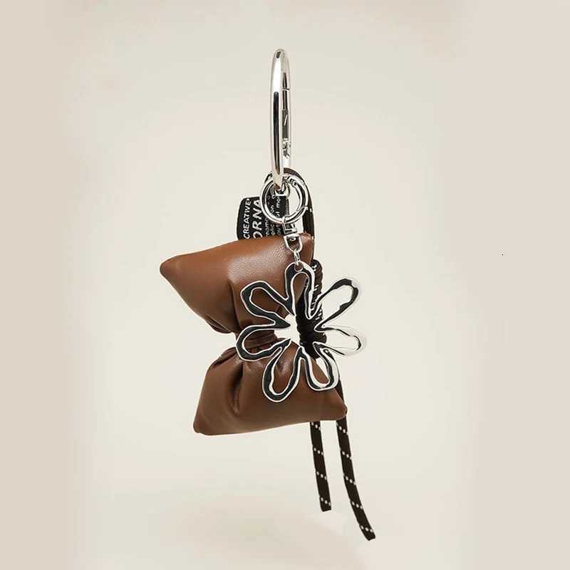 Fashionable Heart Leather Rope Keychain Cherry Bow Y2K Bag Pendant Ornaments Mobile Phone Lanyard Gifts Bag Accessories M251215