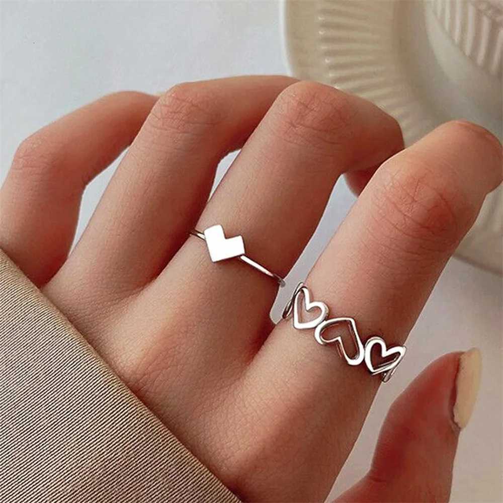 Silver Color Hollowed Heart Shape Open Ring Set Design Cute Fashion Jewelry For Women Girl Gifts Adjustable Birthday Party M251215