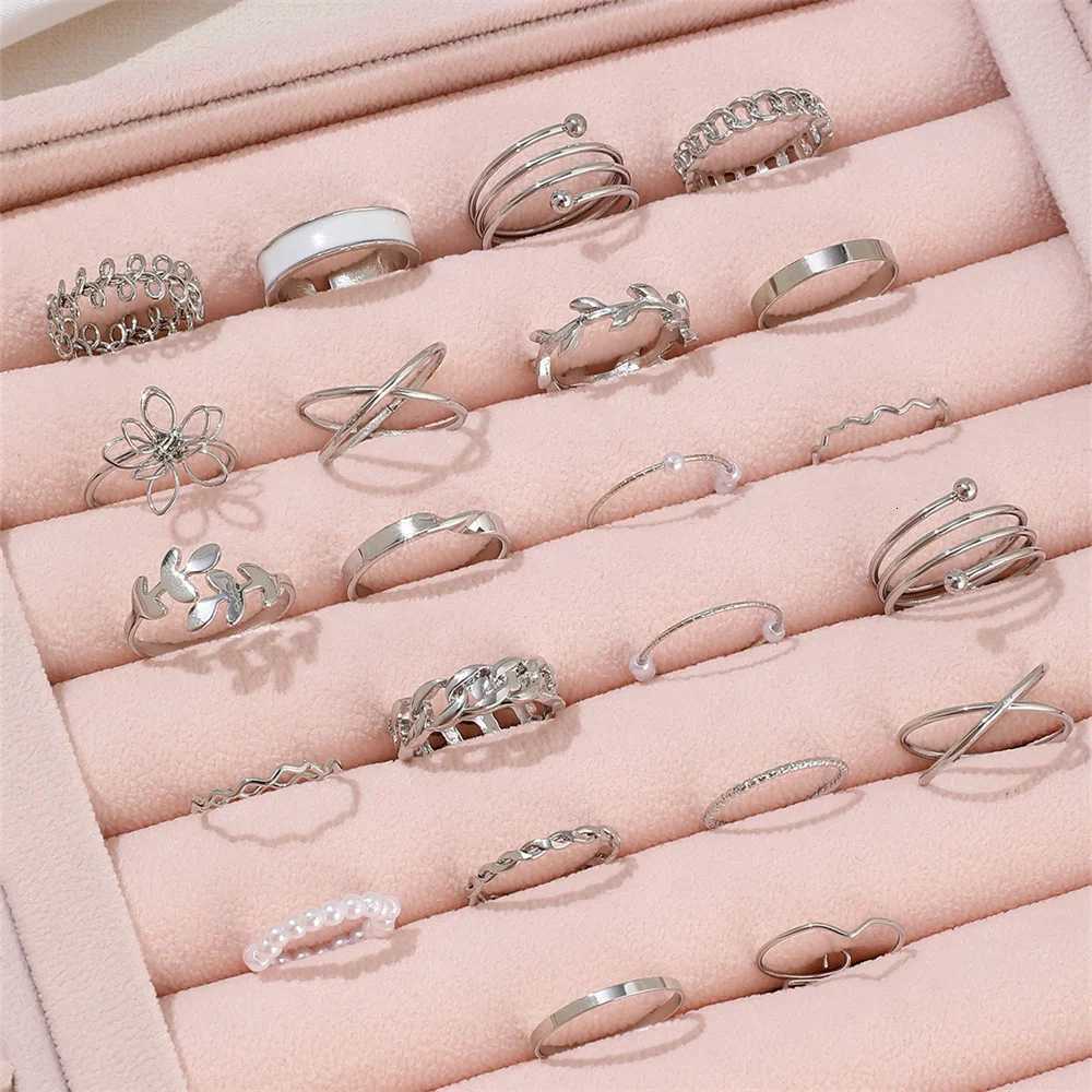 22Pcs/Set Bohemian Style Faux Pearl Vintage Leaves Layered Cross Geometric Multi-Element Ring Suitable For Womens Daily Wear M251215