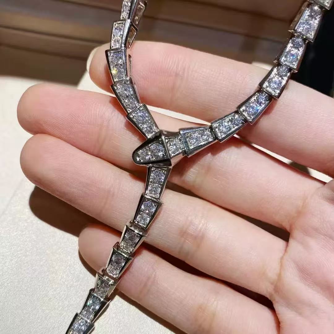 Designer Necklace All Zircon Bamboo Snake Necklace Elegant And luxury Women's Snake Bone Collarbone Chain Gemstone Inlay High-end Fashion Niche D