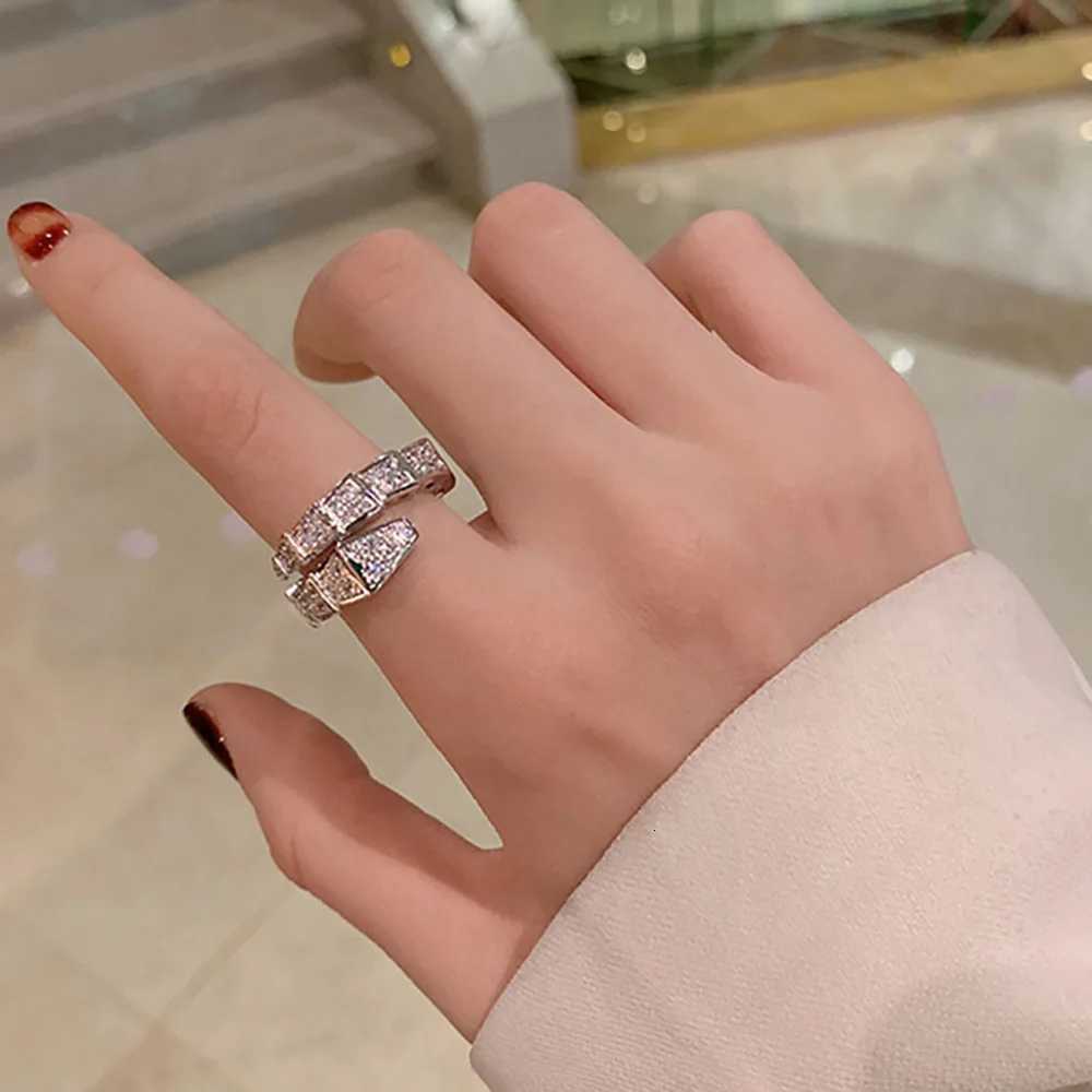 Gold Sliver Color Paved Diamond Snake Cuff Rings For Women 6mm Wide Figure Zirconia Accessory M251215