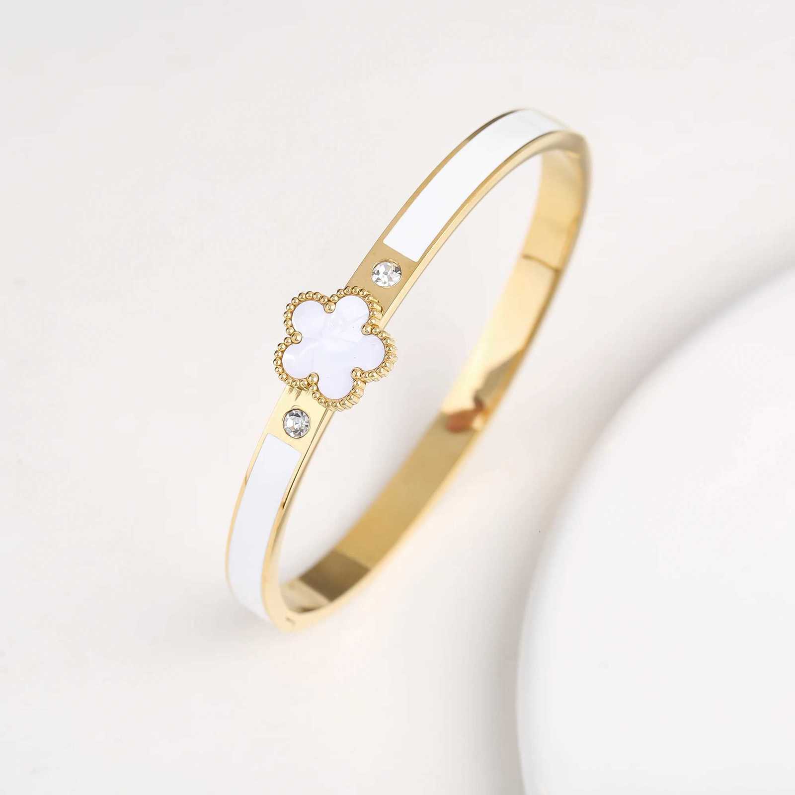 Drip Oil New Design Stainless Steel Plum Blossom Plant Five Flower Opening Adjustable Womens C r M251215