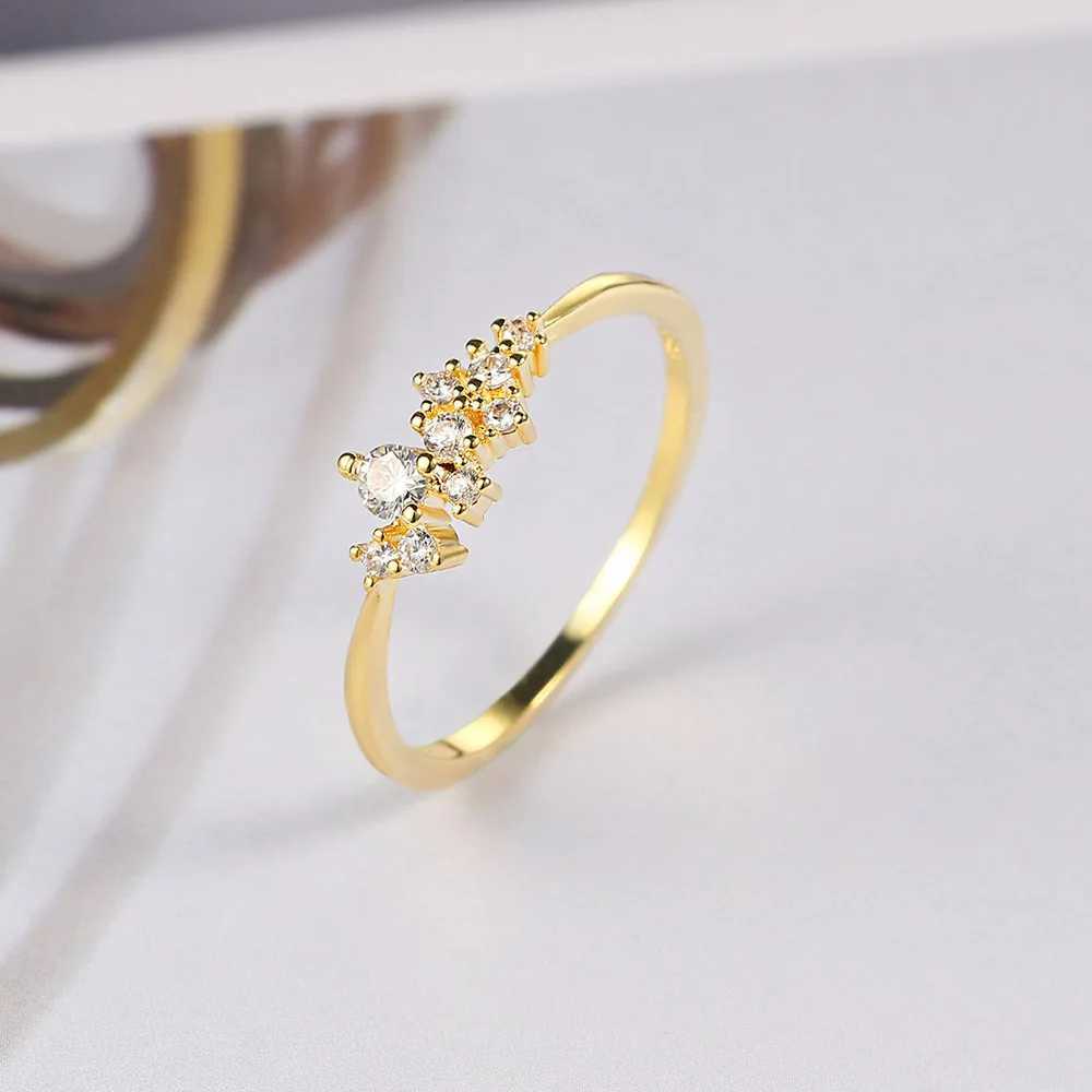 Trendy Elegant Dainty Rings For Women Romantic Womens Shiny Zircon Gold Color Thin Finger Ring Accessories Jewelry KCR088 M251215