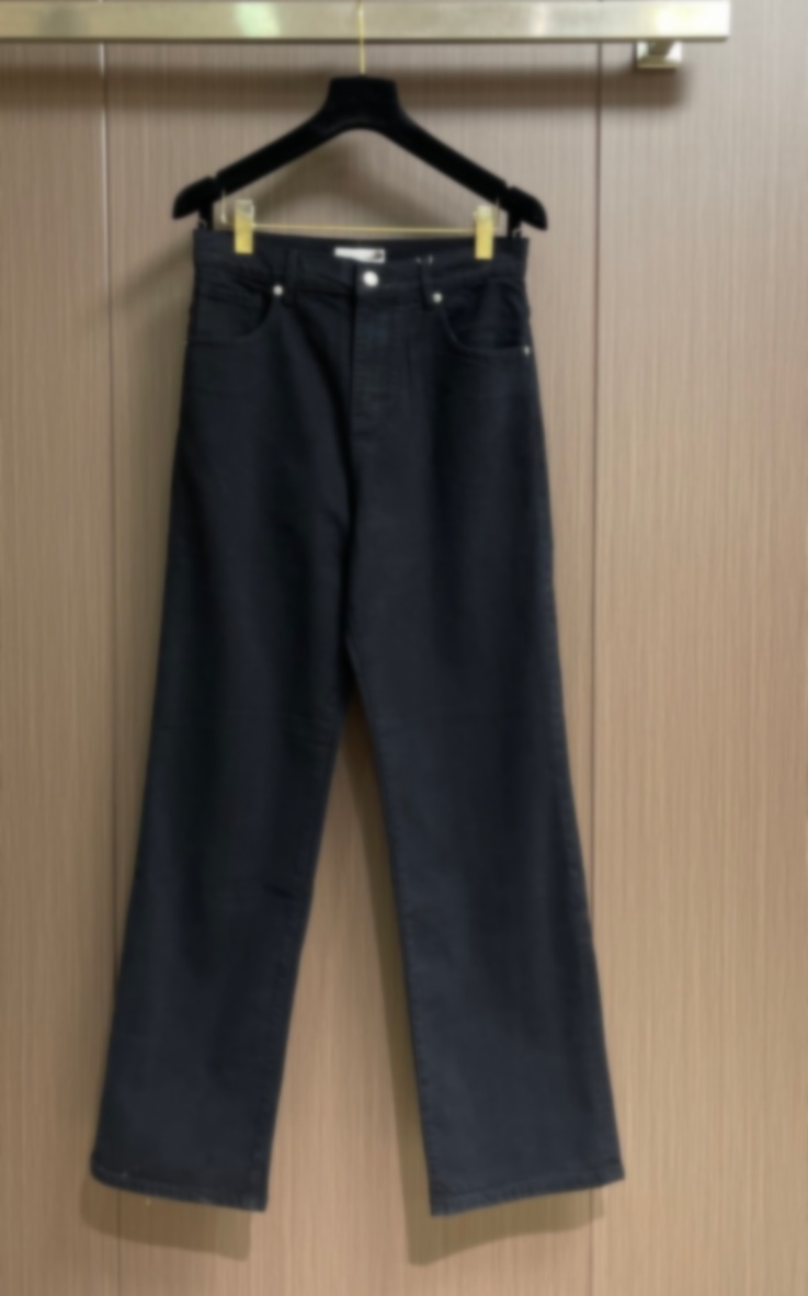 B C 2025 New Jeans … - image