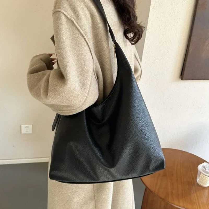 Fashion Leather Tote Bag for Women 2024 Trend Female Simple Large High Capacity Shoulder Bag Women Handbags Messenger BagsT251215