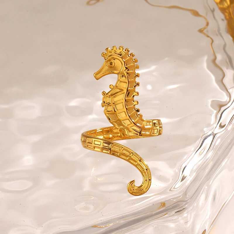 1PC Sea Beach Stainless Steel Sea Horse Design Open Ring Light Cozy Women Charm 18K PVD Plated Waterproof Stylish Jewelry Gift M251215