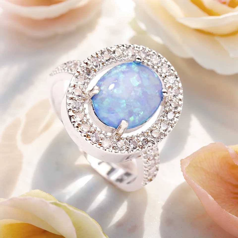 Sparkling Oval Blue Opal Ring for Women Elegant Floral Cubic Zirconia Silver Color Jewelry Perfect Engagement Gift for Her M251215