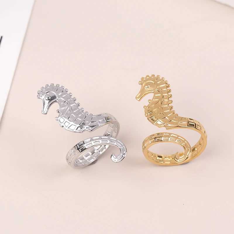 1PC Sea Beach Stainless Steel Sea Horse Design Open Ring Light Cozy Women Charm 18K PVD Plated Waterproof Stylish Jewelry Gift M251215
