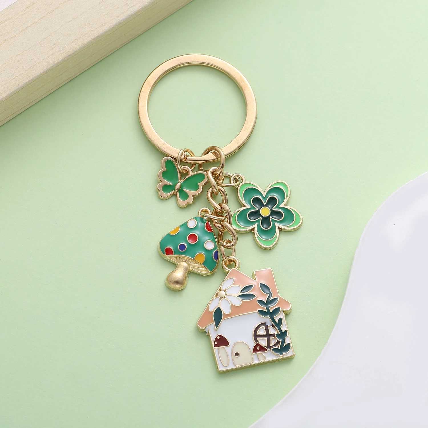 1pc Colorful Fairy Tale Keychain Enamel Mushroom House Flower Butterfly Charms Key Ring For Car Keys Backpacks Wallets M251215