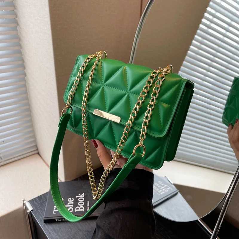 Womens Simple Texture Rhombus Embroidery Pleated Handbag 2025 Autumn New Temperament Single Shoulder Crossbody BagT251215