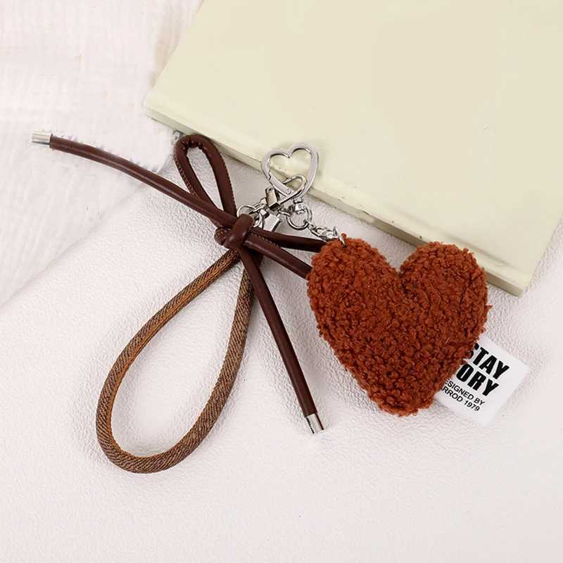 Sweet Plush Love Heart Bag Charm Keychain Keyring Pendant with Wrist Lanyard for Coin Purse Backpack Car Key Decoration M251215