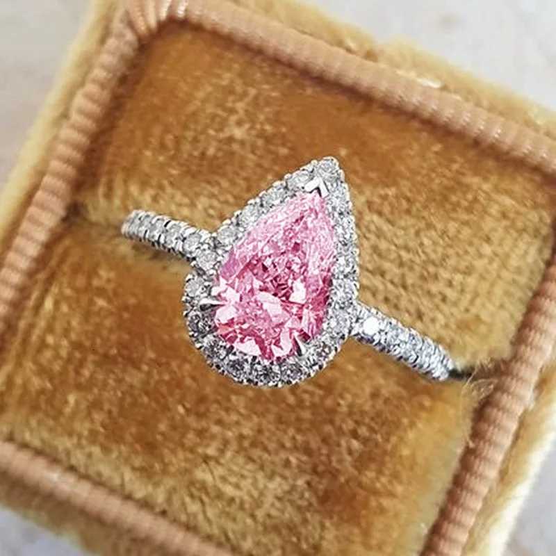 Huitan Pink/Crystal Waterdrop Cubic Zircon Rings for Women Classic Design Eternity Wedding Engagement Rings Silver Color Jewelry M251215