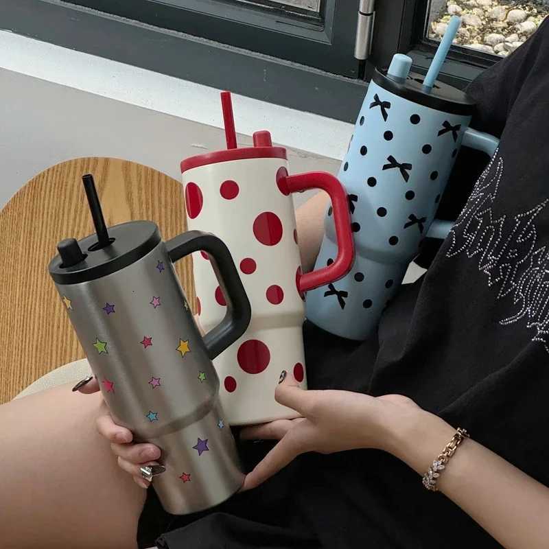 24oz Portability Tumbler with Handle Straw Lid Large Volume Stainless Steel Vacuum Insulated Cup Keep Cold Travel Mug H251215