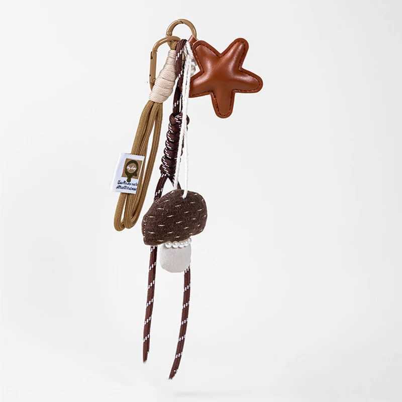 Maillard Style Star Mushroom Keychain Pendant Beautiful Hanging Rope Bag Decoration Super Cute And Fashionable Accessory M251215
