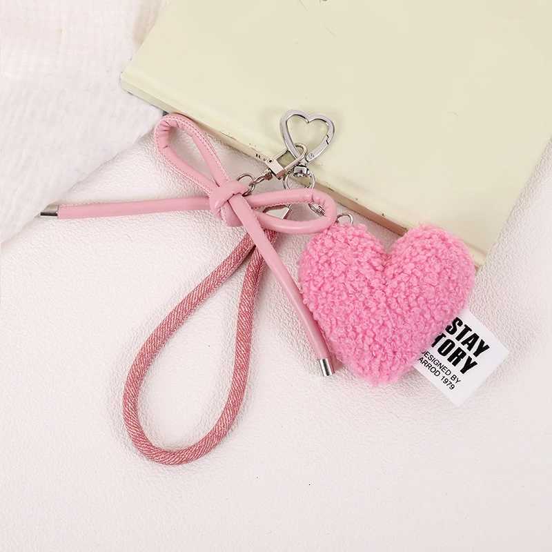 Sweet Plush Love Heart Bag Charm Keychain Keyring Pendant with Wrist Lanyard for Coin Purse Backpack Car Key Decoration M251215