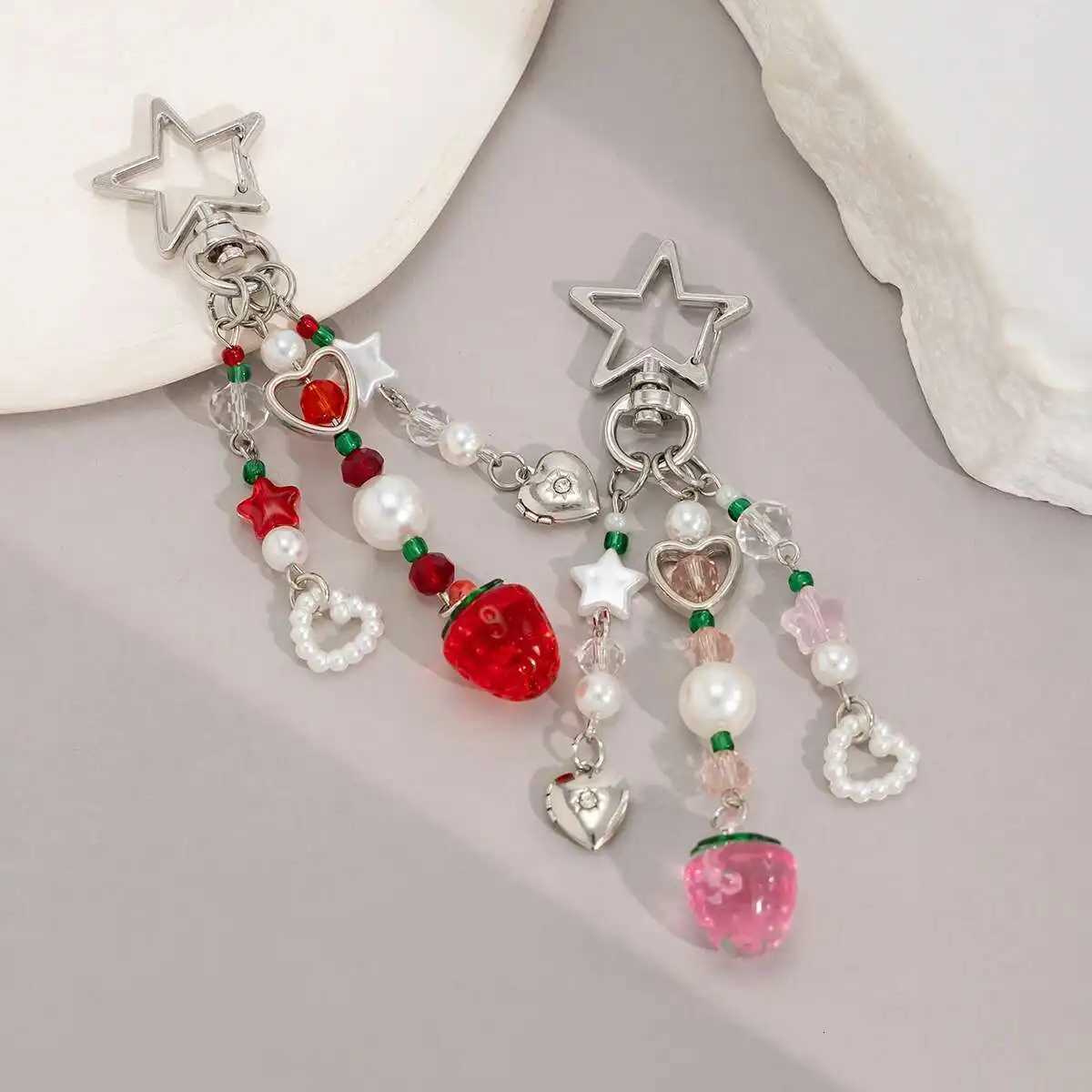 Ingemark Y2K 2025 New Korean Fashion Strawberry Bow Keychains Heart Pendant Keyring Ins Aesthetic Holder Bag Pendant Accessories M251215
