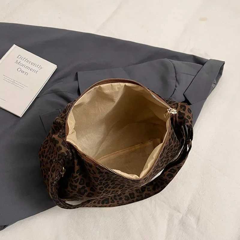 Trendy Leopard Print Womens Tote Bag Lightweight High-capacity Shoulder Bag Adjustable Shoulder Strap Crossbody Bag For DailyT251215