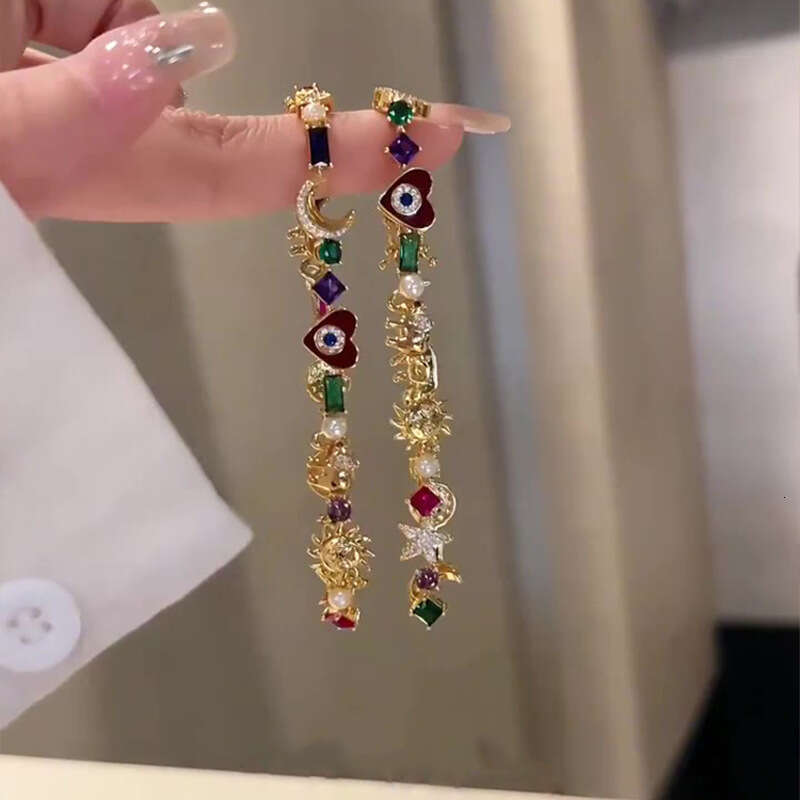 Vintage Style Moon and Star Sparkling Diamond Retro Versatile Elegant Exquisite Niche Design Bracelet