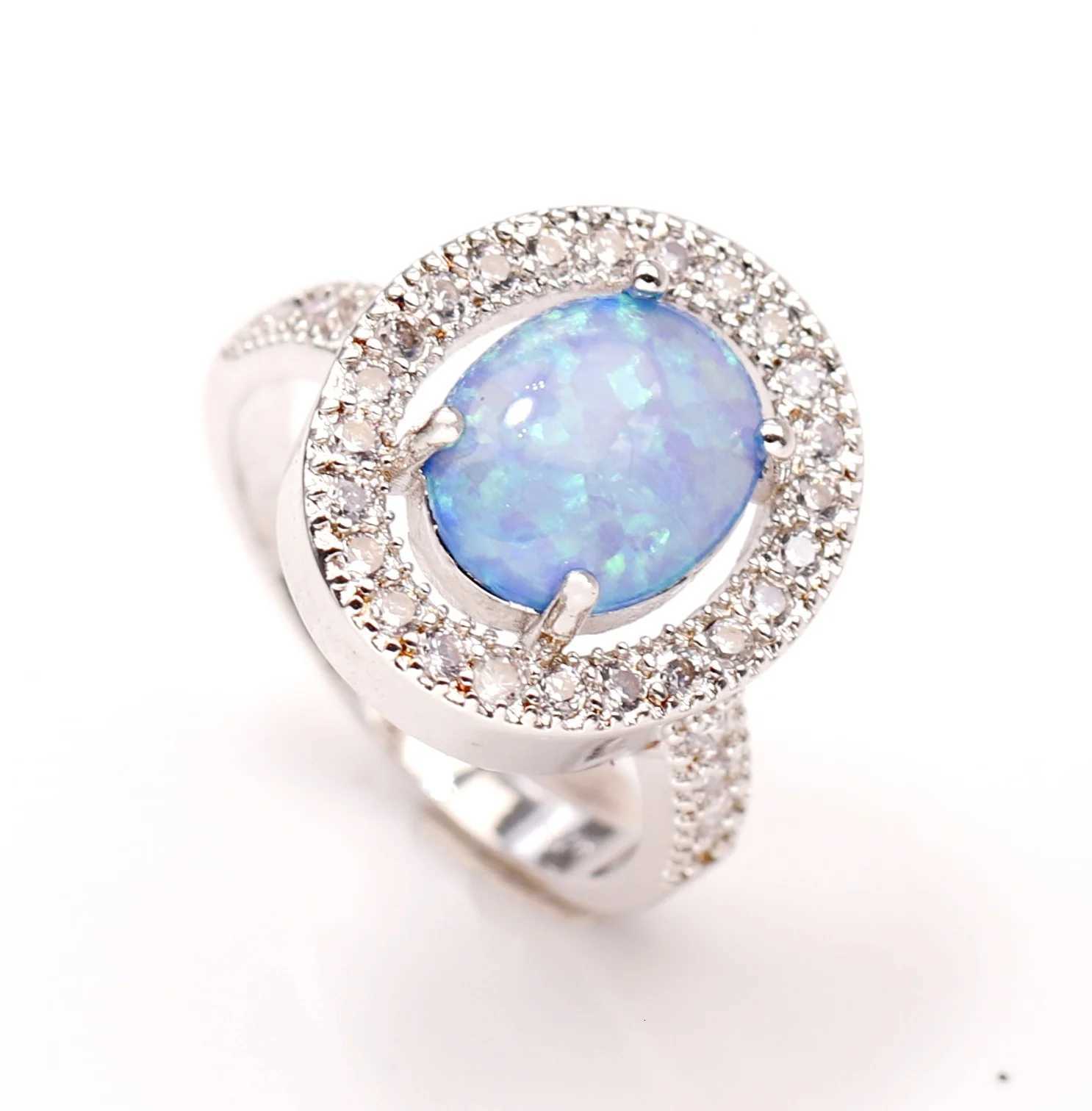 Sparkling Oval Blue Opal Ring for Women Elegant Floral Cubic Zirconia Silver Color Jewelry Perfect Engagement Gift for Her M251215