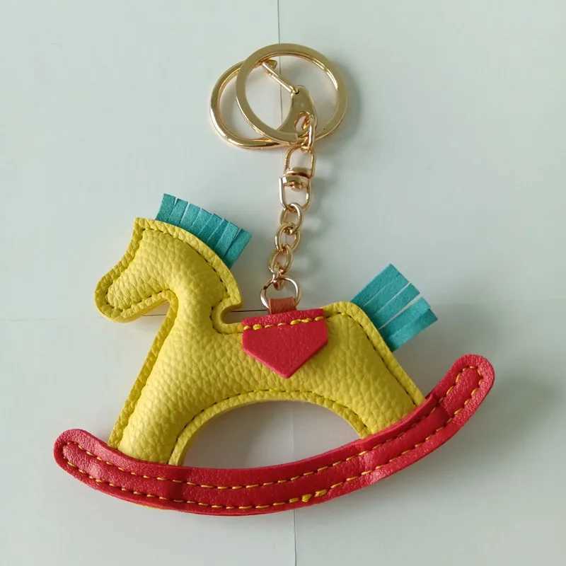 1Pcs Bright PU Leather Keychain Double sided Car Thread Small Gift Metal Pendant Key Chain Simple KeyChains Keyholde M251215