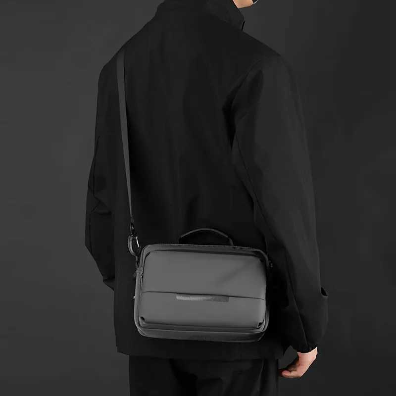 Mens Simple Chest Bag - Water-Resistant Crossbody Shoulder Bag Casual Sling Bag with Horizontal Design for Business TravelT251215