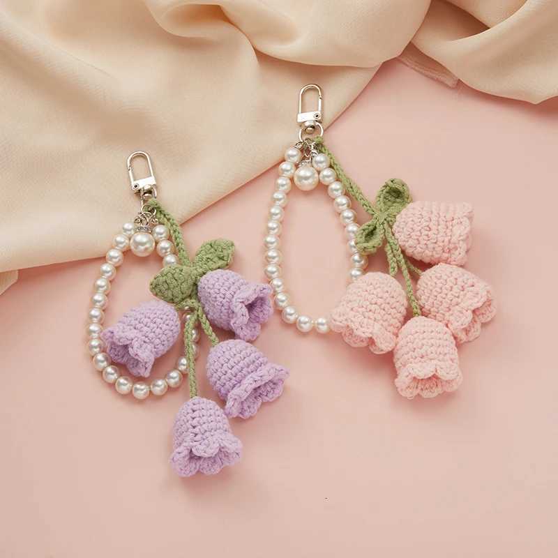 Fashion Handmade Flower Knitted Keyring Women Crocheted Wool Flower Leaf Bag Pendants Car Pendants Fresh Handbag Charms Gifts M251215