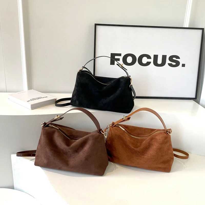 Womens Bag Large Capacity Suede Shoulder Bag Retro Tote Handbag For Women Shopping CommutingT251215