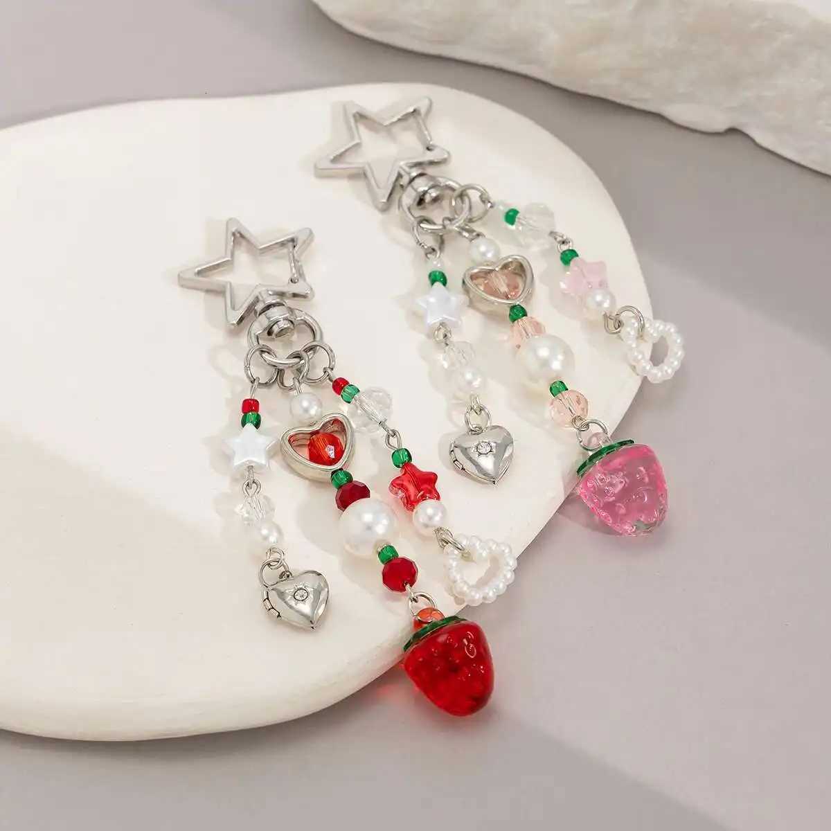 Ingemark Y2K 2025 New Korean Fashion Strawberry Bow Keychains Heart Pendant Keyring Ins Aesthetic Holder Bag Pendant Accessories M251215