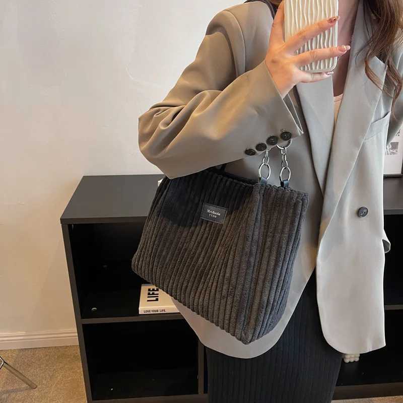 Women Corduroy Shoulder Bag Solid Color Handbag Shoulder Strap Large Capacity Simple Multifunctional Design Casual Totes M251216