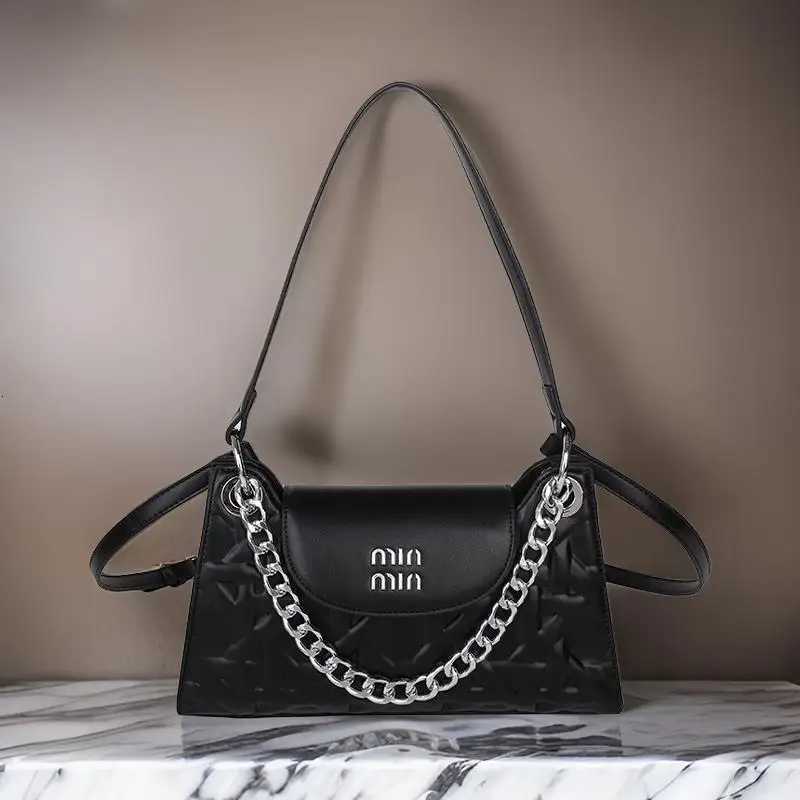 Commuter Crossbody Bag - Vintage-Inspired Leather Tote With Paris Designer Lettering Minimalist Womens Large Capacity M251216