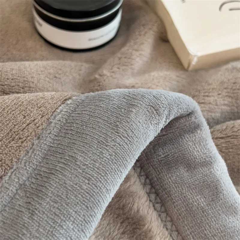 Solid Color Double Layer Warm Plush Blanket Autumn Winter Thick Warm Sofa Bed Blanket Single Double Size Bed Sheet H251216 - view 6