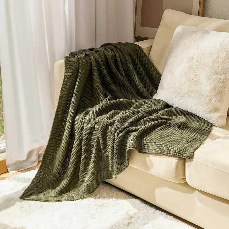 Thickened Knitted Wool Blanket For Beds Solid Color Sofa Cover Nap Throw Blanket Soft Shawl Cozy Warm Casual Bed Cover Big Size H251216 - view 4