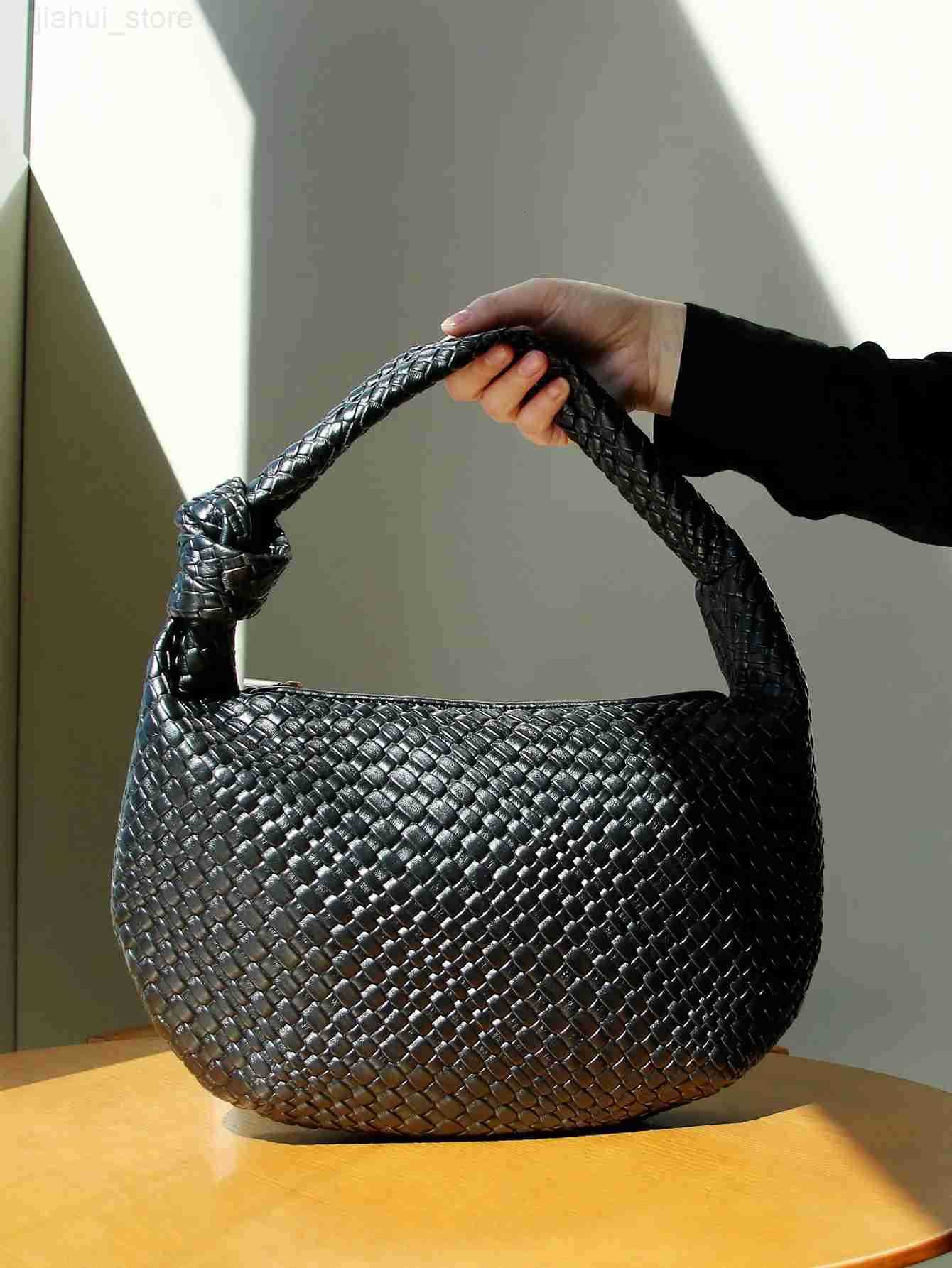 woven womens bag 2024 fAshionable new versatile womens handbag one-shoulder armpit knotted unique niche design RETRO H251216