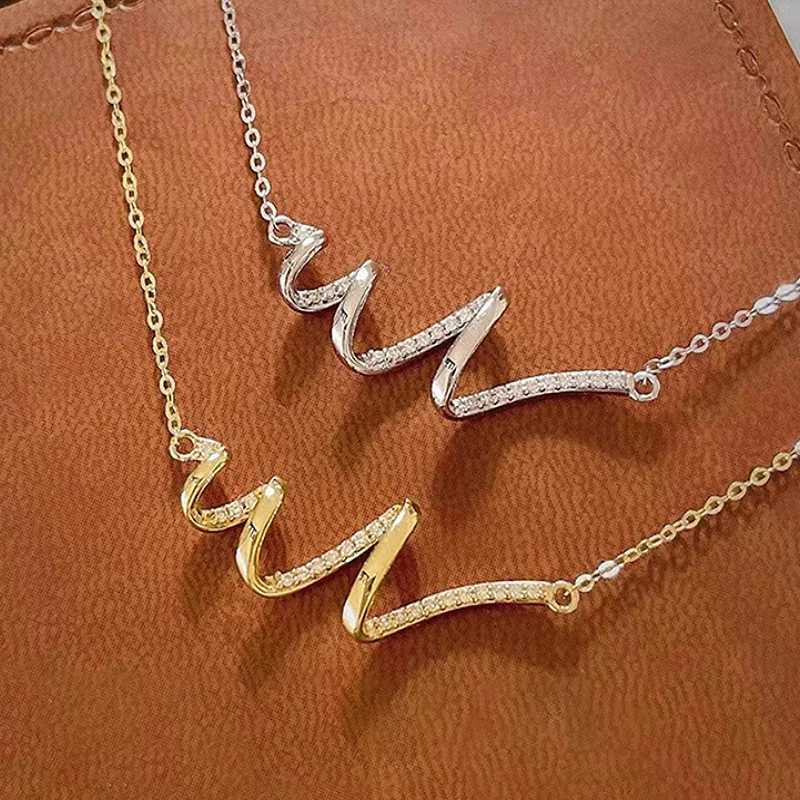 Huitan Wave Shaped Women Pendant Necklaces Wedding Party Engagement Daily Versatile Accessories Inlaid Shiny CZ Trendy Jewelry M251216