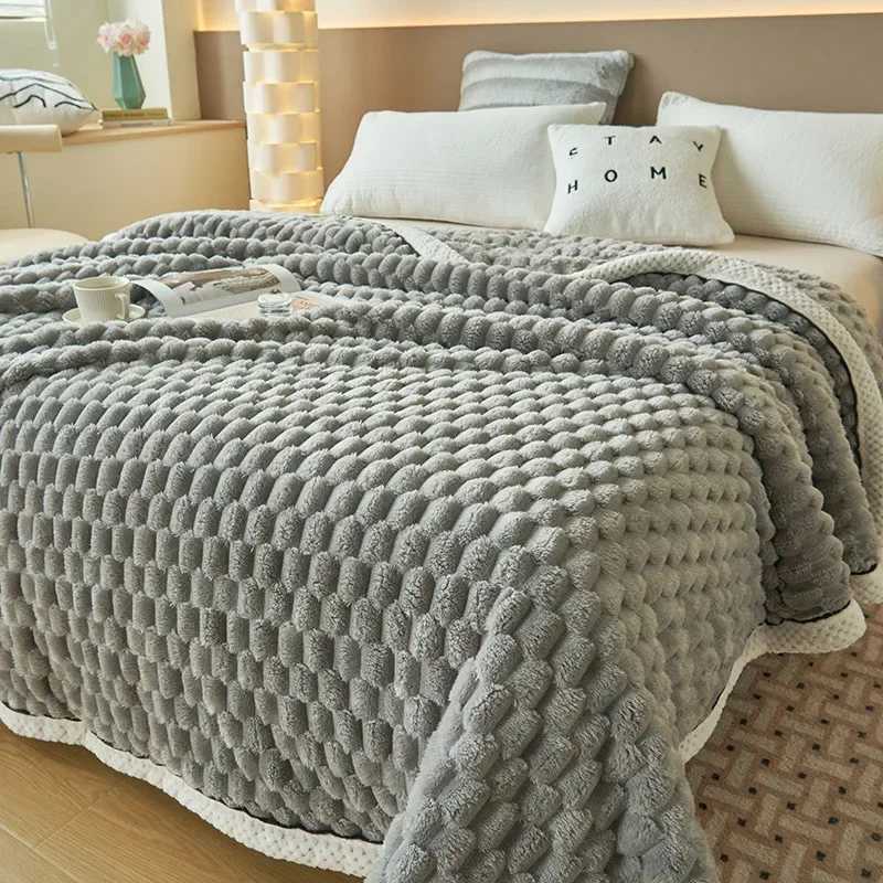 Cozy Fluffy Warmth Blanket Turtle Velvet Autumn Winter Warm Sleeping Blanket Soft Comfortable Flannel Fleece Blankets for Bed H251216 - view 7