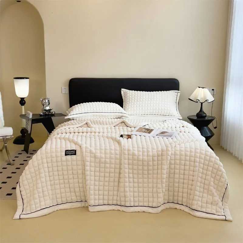 Solid Clour Rabbit Fur Plush Blanket Multi-Functional Sofa Living Room Warm Decorative Autumn Winter Cozy Throw Blanket H251216 - view 5