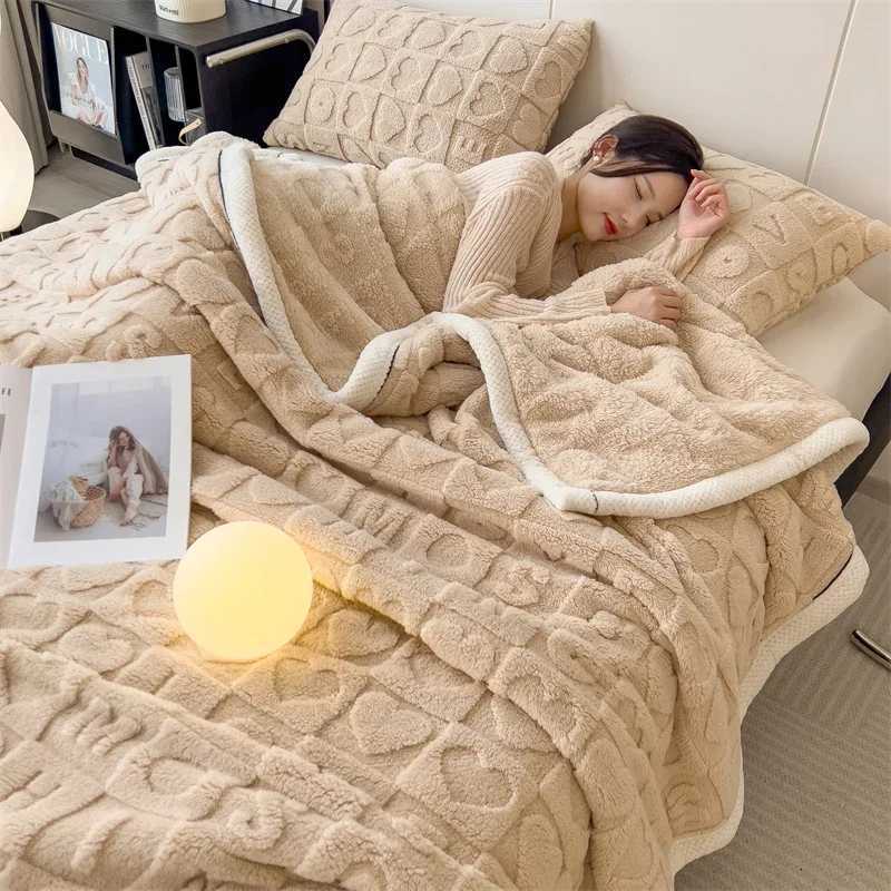 Warm Winter Blanket A Grade Heart Plush Taffeta Fleece Soft Thick Bed Blankets for Sofa Single Double Couple Furry Bedspread H251216 - view 3