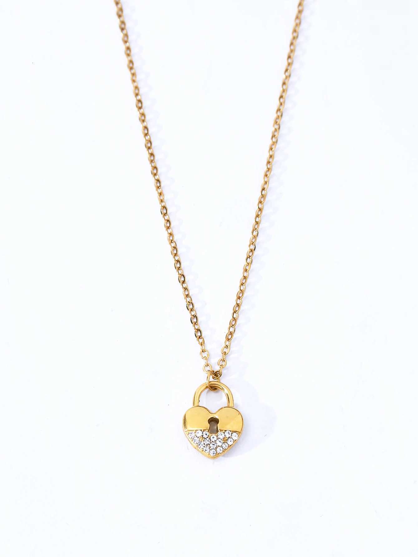 Niche Delicate Temperament Romantic StainlESS Steel 18K Gold Plated With Diamonds Lock Pendant CollaRBone Chain Female M251216