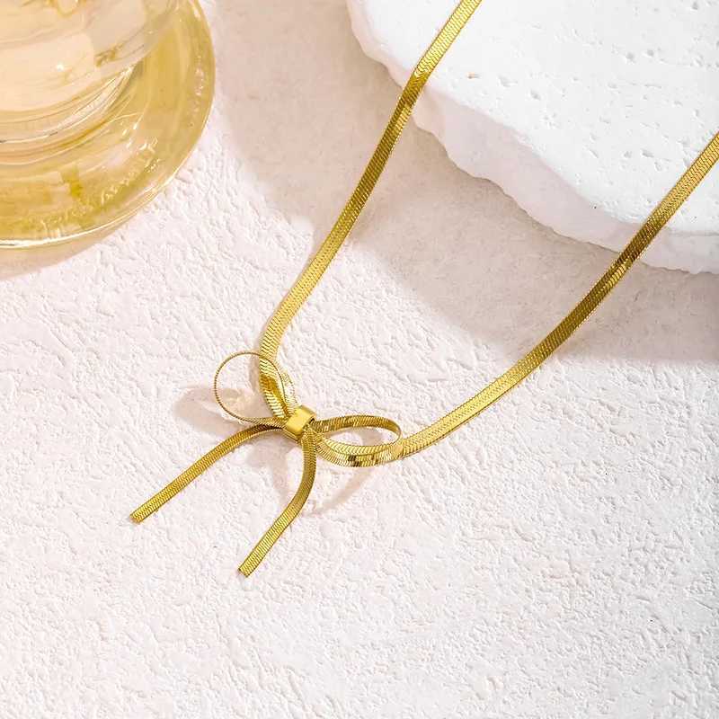 18K Gold Bow Necklace Womens Jewelry for Holiday Gift Without Fade Necklace M251216