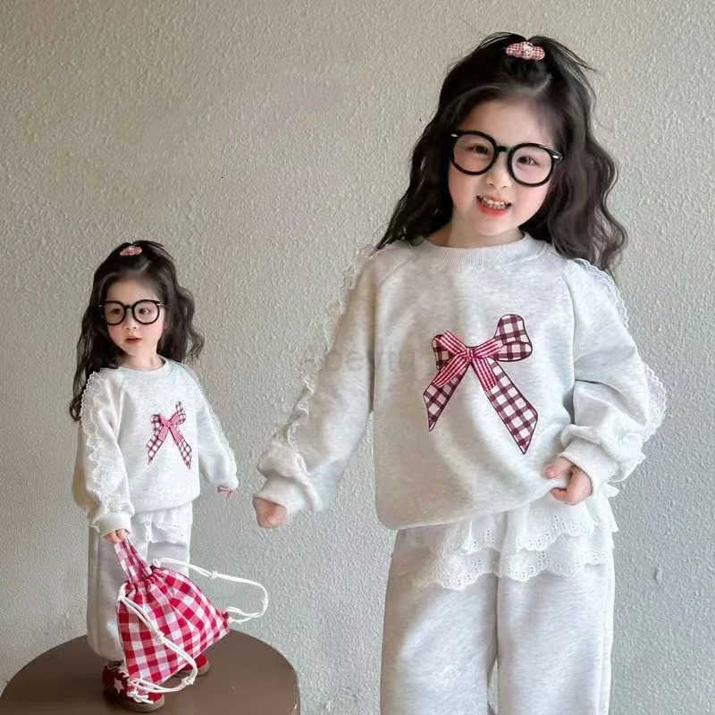 Sanrio Girls Bow Set Spring And Autumn Collection Baby Girl Lace Hoodie Autumn 2025 New Collection Childrens Two Piece Set H251216