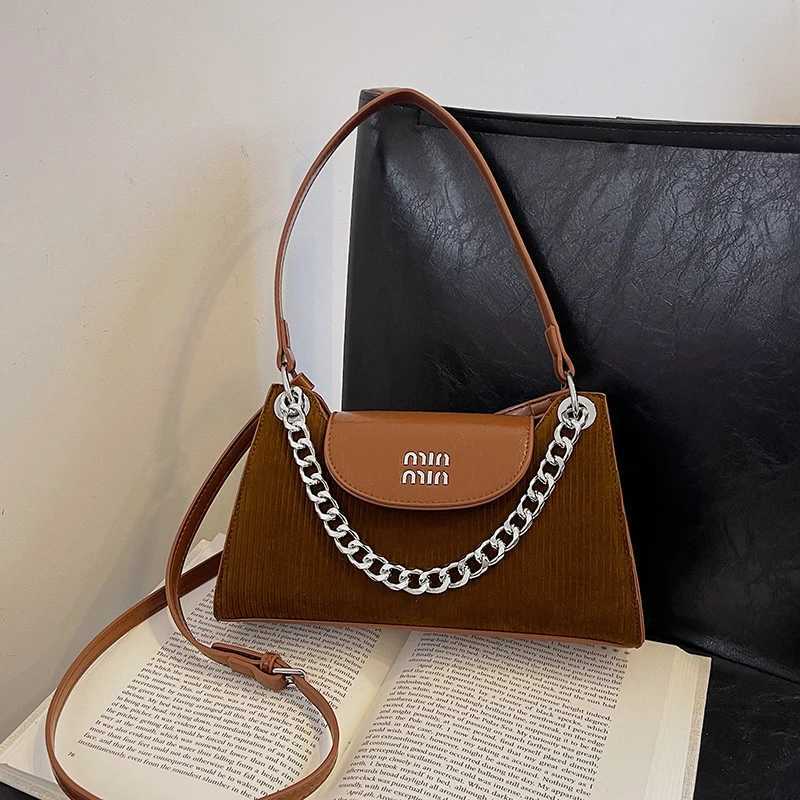 Elegant Womens Leather Stylish Classic Crossbody Tote Bag Designer Shoulder Fashion Handbag For Daily Lifestyle M251216