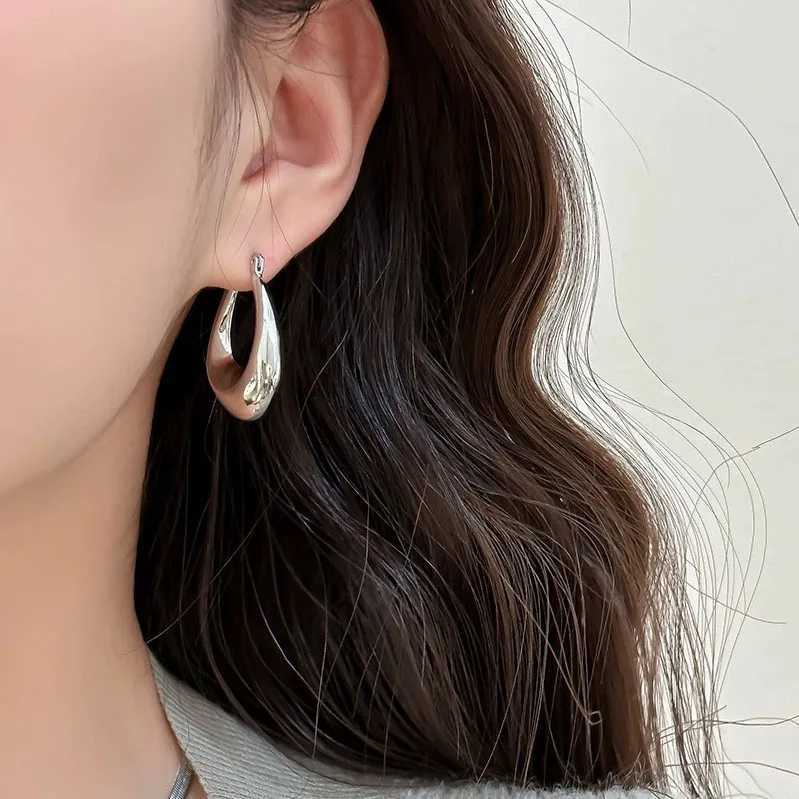 BF CLUB 925 Sterling Silver Earrings For Women Trendy Simple Oval Hollow Earring Jewelry Prevent Allergy Party Accessories G251216