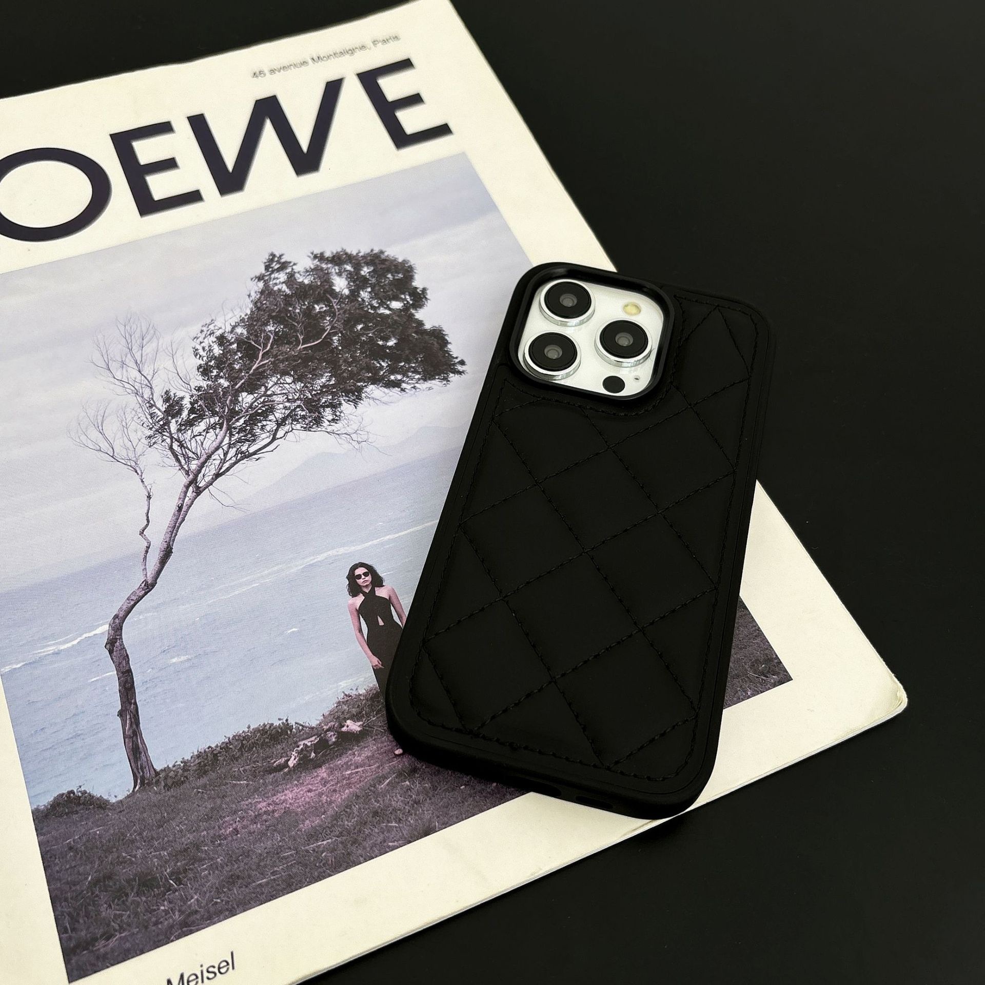 Compatible with iPhone 17 Pro Max Quilted Chanel Style Down Jacket Phone Case Apple 15 3D Solid Color 14 Cross-Border